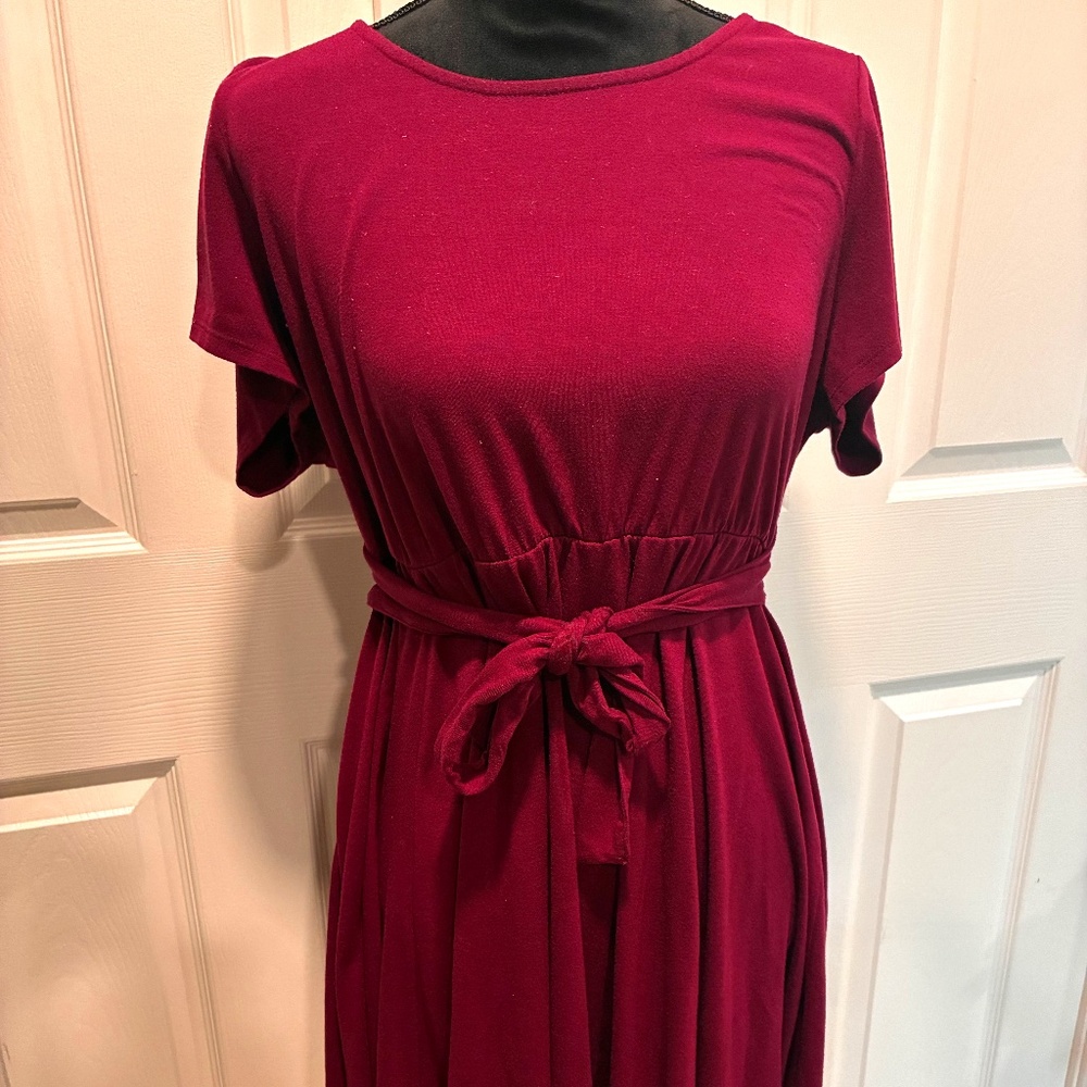 Burgundy Short Sleeve Midi Dress